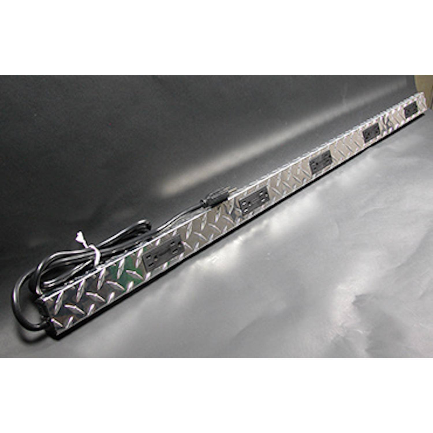 Back. Legrand - Legrand 6 ft. L 10 outlets Power Strip Silver - Silver.