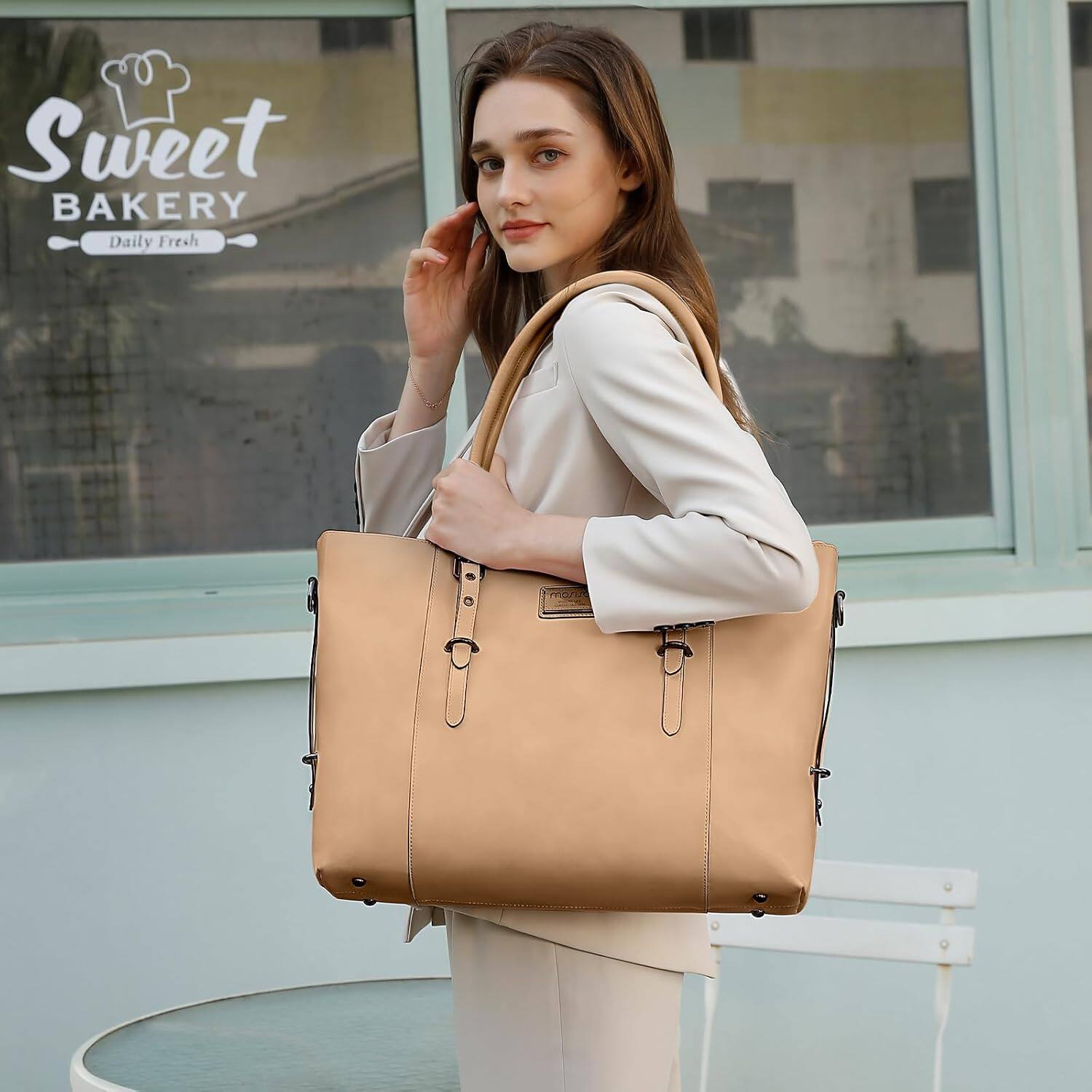 Sweet BAKERY  
Daily Fresh