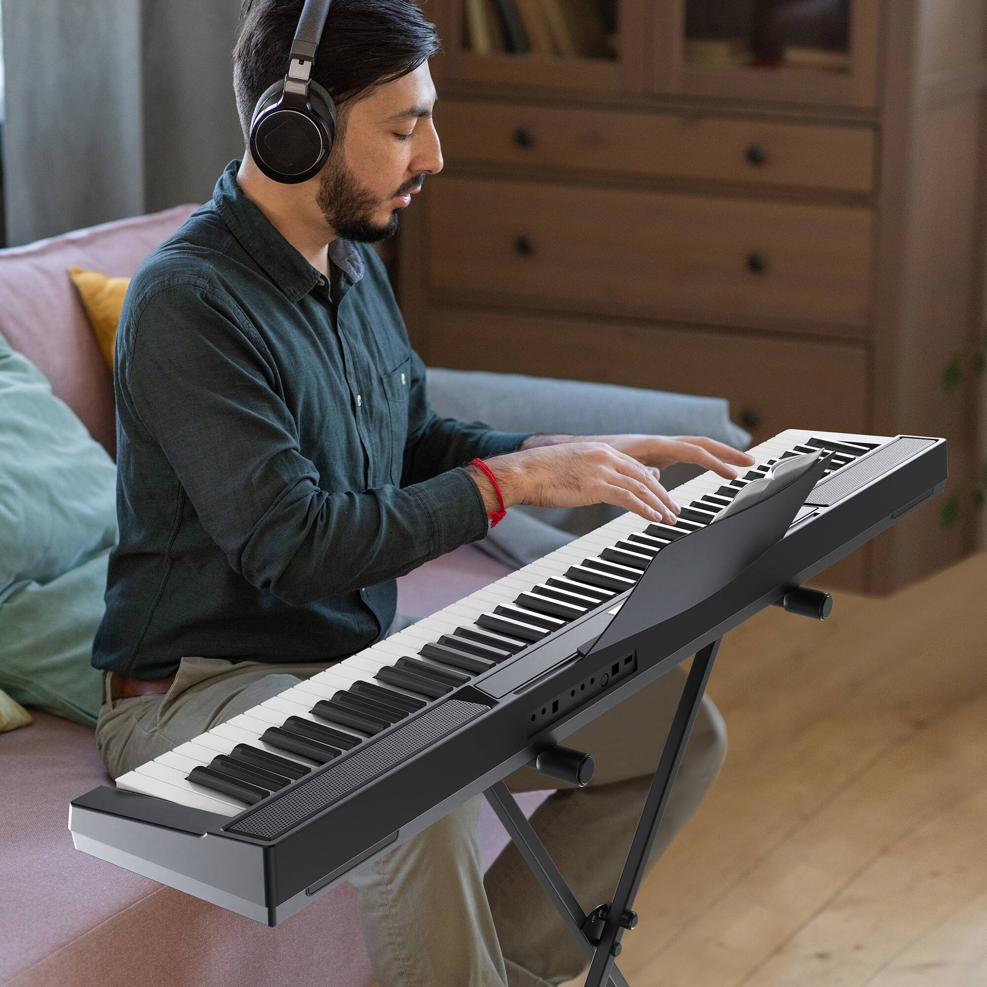 Angle. Sugift - 88-Key Digital Piano Keyboard Portable Electric Piano with 8 Accessories - Balck.