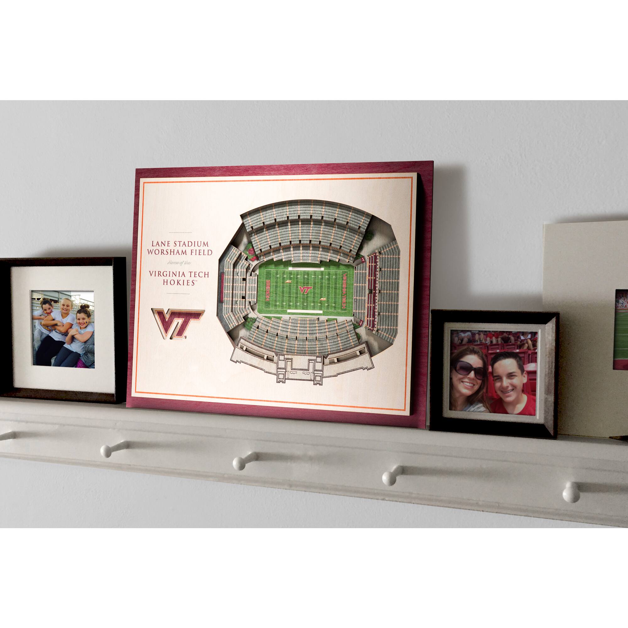 LANE STADIUM  
WORSHAM FIELD  
Virginia Tech  
HOKIES  
VT