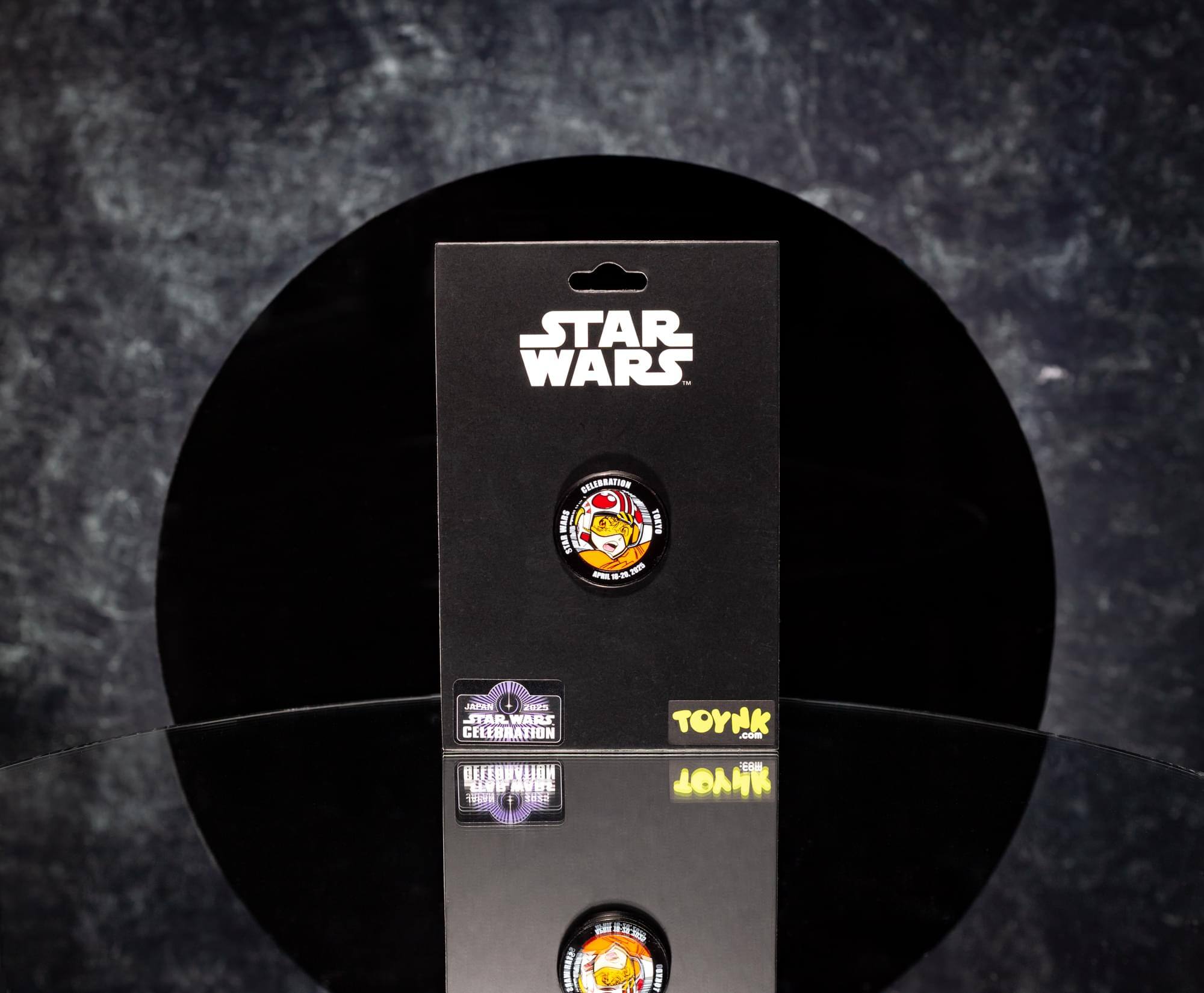 STAR WARS - CELEBRATION Sava CORTO STAR - . 25 - JAPAN 2023 STAR WARS CELEBRATION TOYNK .com DEFENDER BB THAW 1 - OANK ciIVEMI g UN