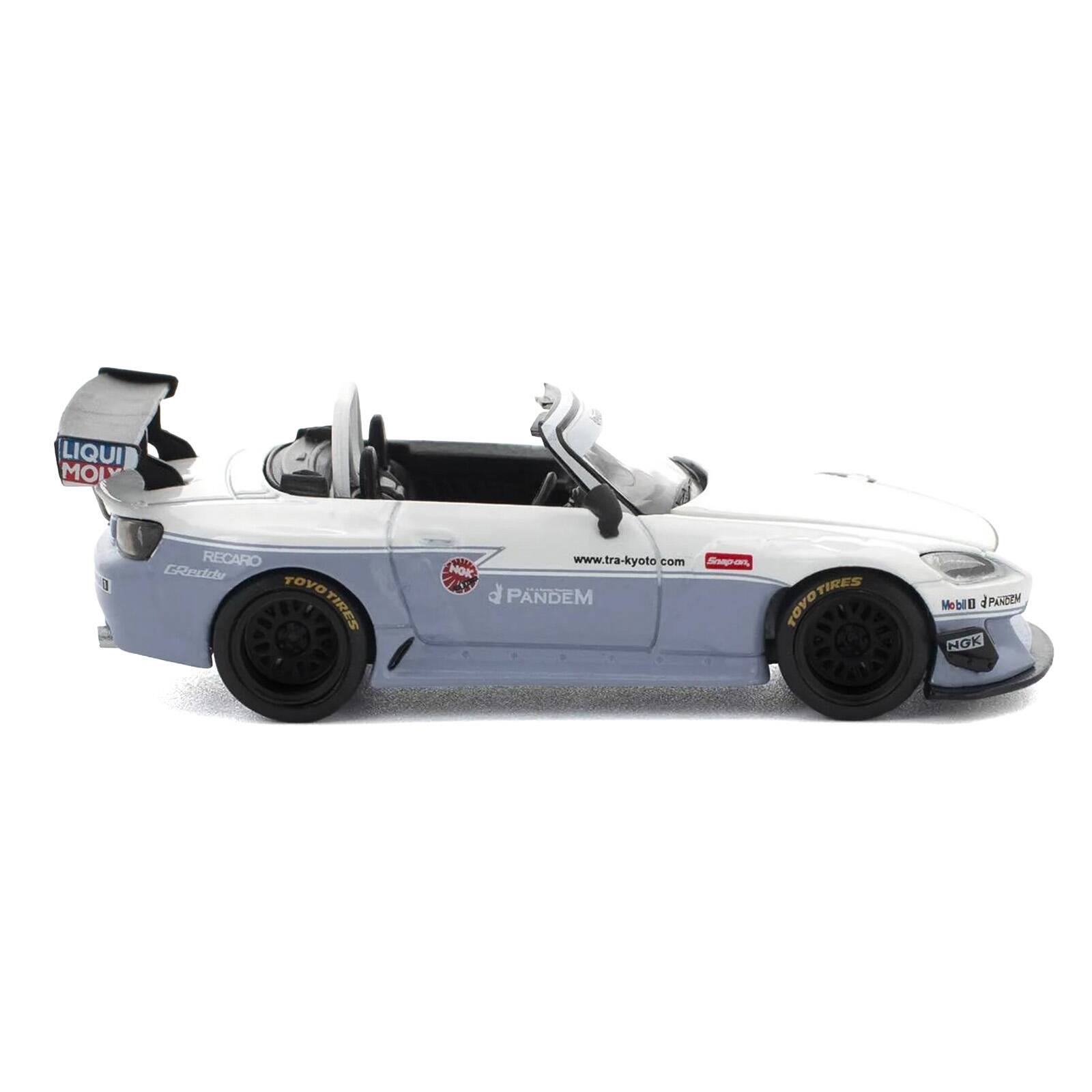 LIQUI MOLY  
RECARO  
GReddy  
TOYO TIRES  
www.tra-kyoto.com  
Snapon  
PANDEM  
TIRES TOYO  
Mobil 1  
NGK