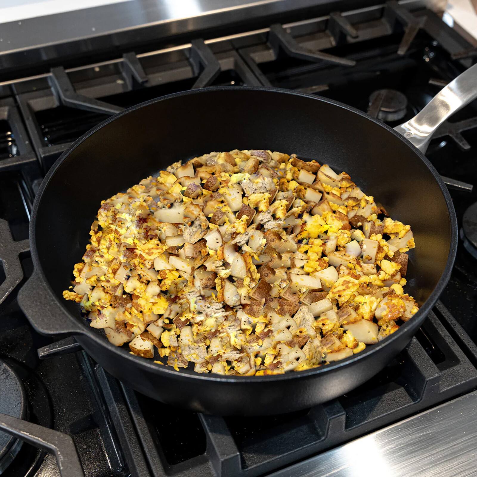 Alt View 3. Swiss Diamond - CHD Nonstick Saute Pan with Glass Lid, 3.8 qt - Black.