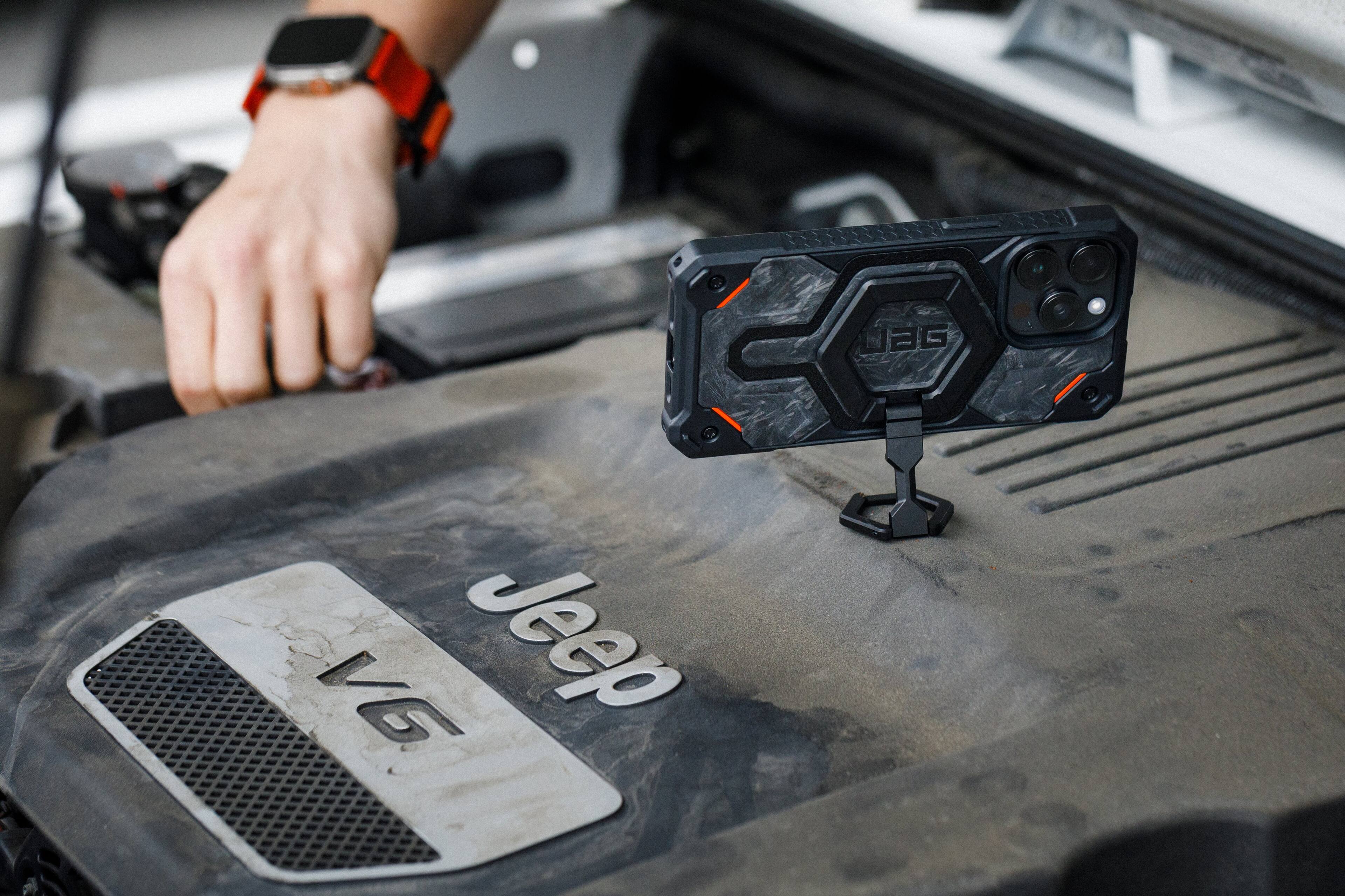 Alt View 21. UAG - Magnetic Ring Stand - Black.