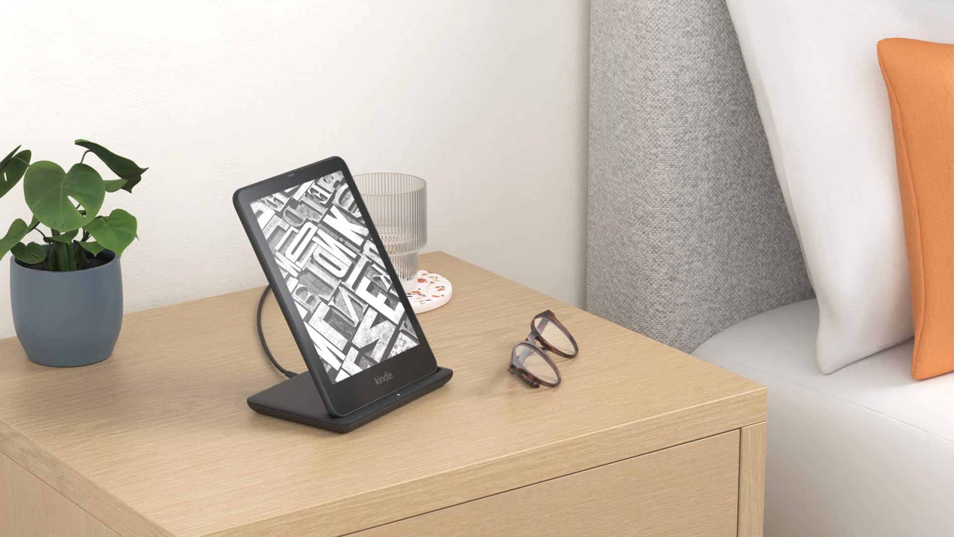 Alt View 12. Amazon - Wireless Charging Dock for Kindle Paperwhite Signature (2022 & 2024 Releases) and Kindle Colorsoft Signature Edition - Black.