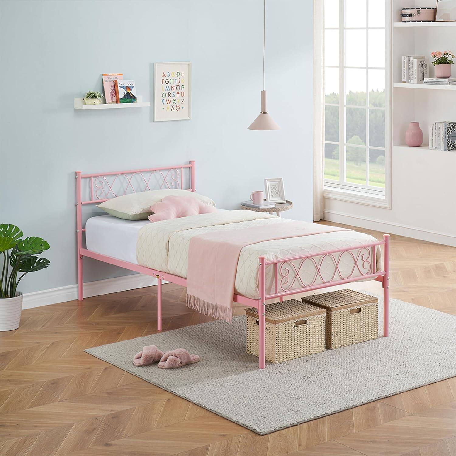 Qeetex - Bed frame metal bed frame with headboard and footboard heavy duty noise free platform bed frame with strong slats suppor - As Shown