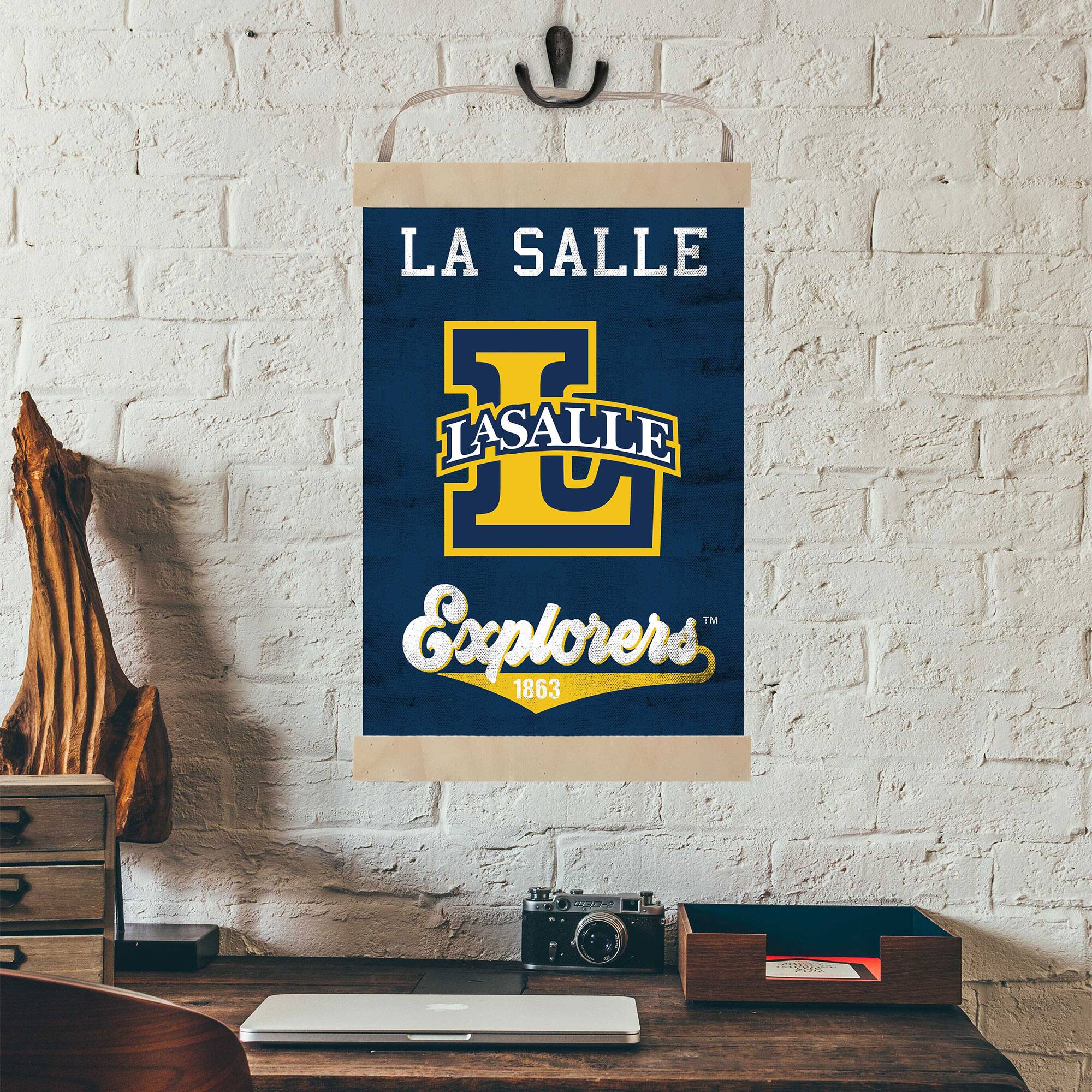 LA SALLE  
LASALLE  
Explorers  
1863
