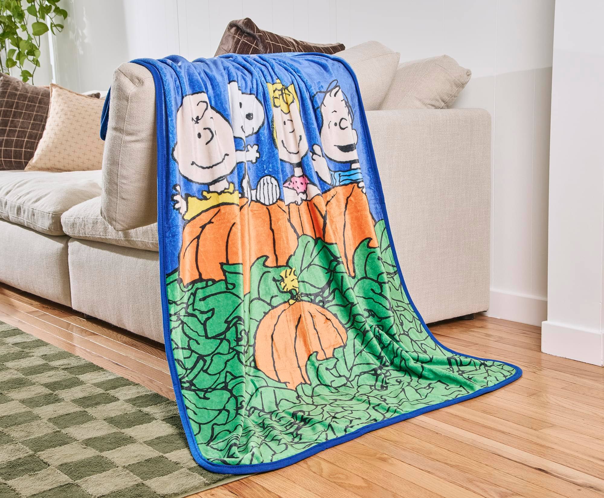 Alt View 6. Silver Buffalo - Peanuts "It's The Great Pumpkin" Fleece Throw Blanket | 45 x 60 Inches - Multi-Colored.