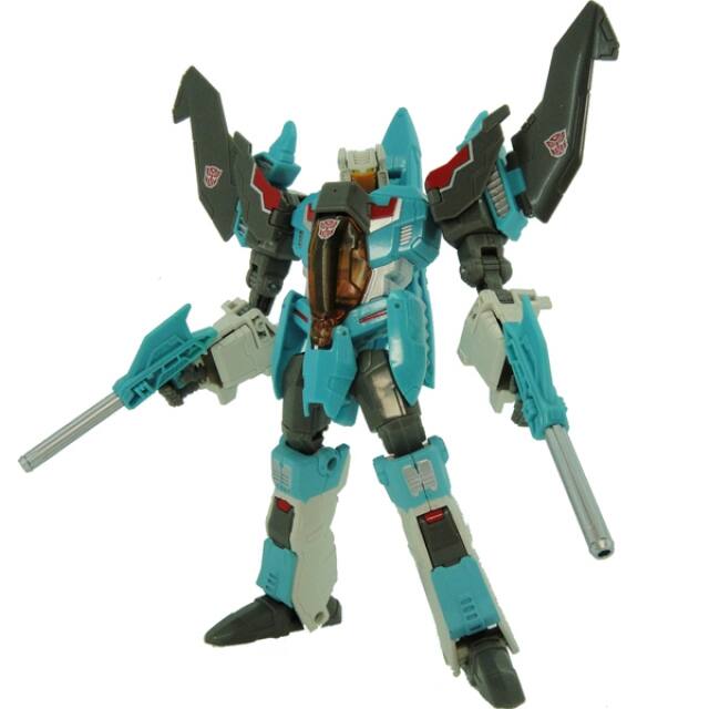 Alt View 2. Transformers - LG09 Brainstorm | Japanese Transformers Legends.
