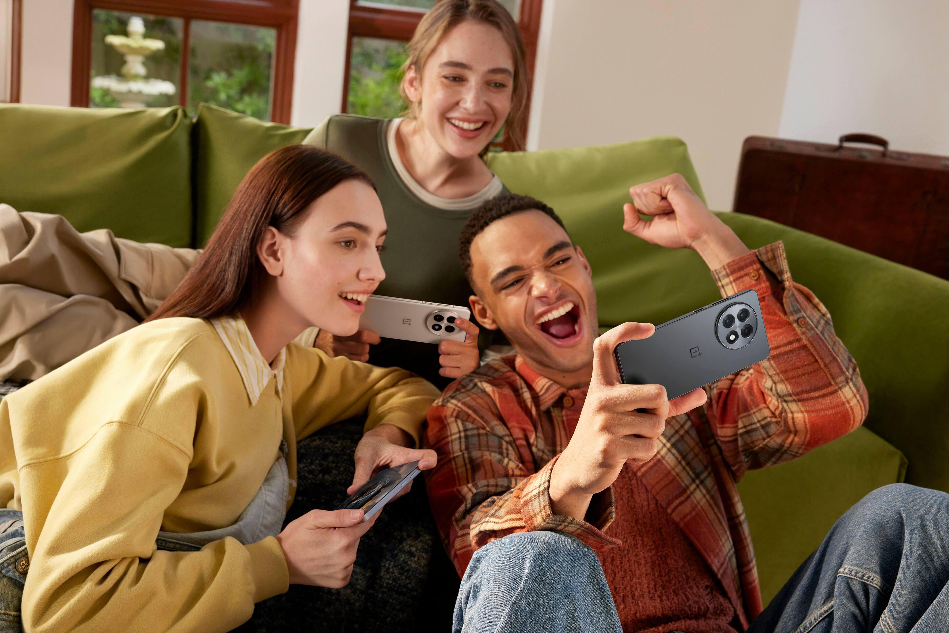 Alt View 12. OnePlus - 13R 256GB (Unlocked) - Astral Trail.