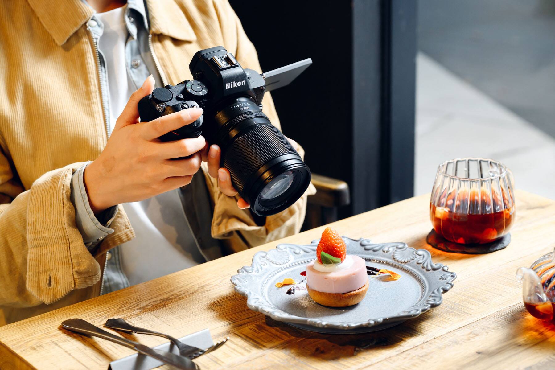 Z  Nikon LT LVSR 8 1 K