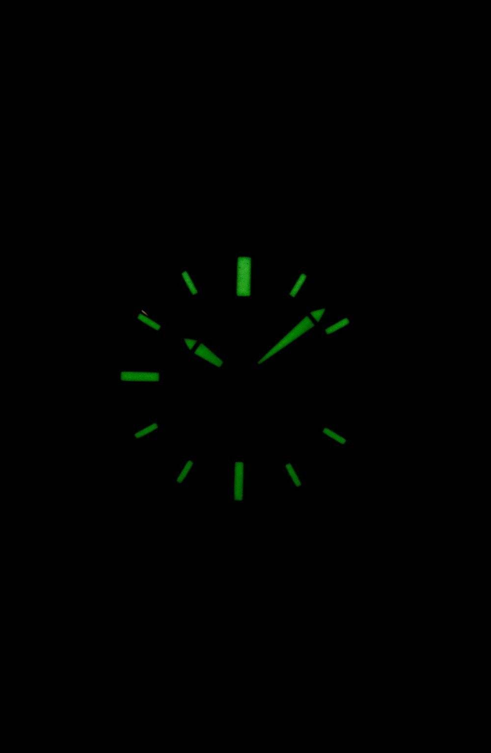 Angle. Seiko - Automatic 21 Jewels Japan Made SNKN13 SNKN13J1 SNKN13J Men's Watch - Black.