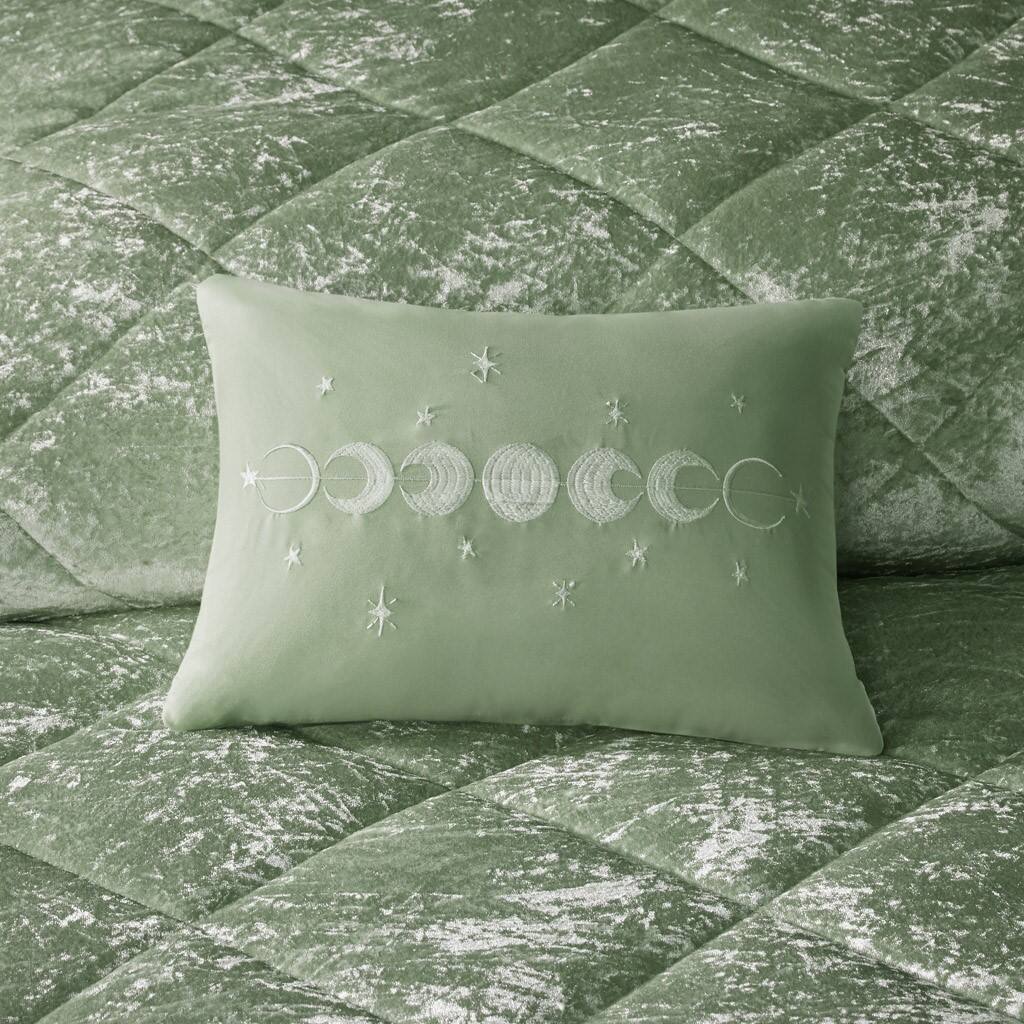 Alt View 2. Gracie Mills - Gracie Mills Andrea Velvet Comforter Set with Throw Pillow - Green.