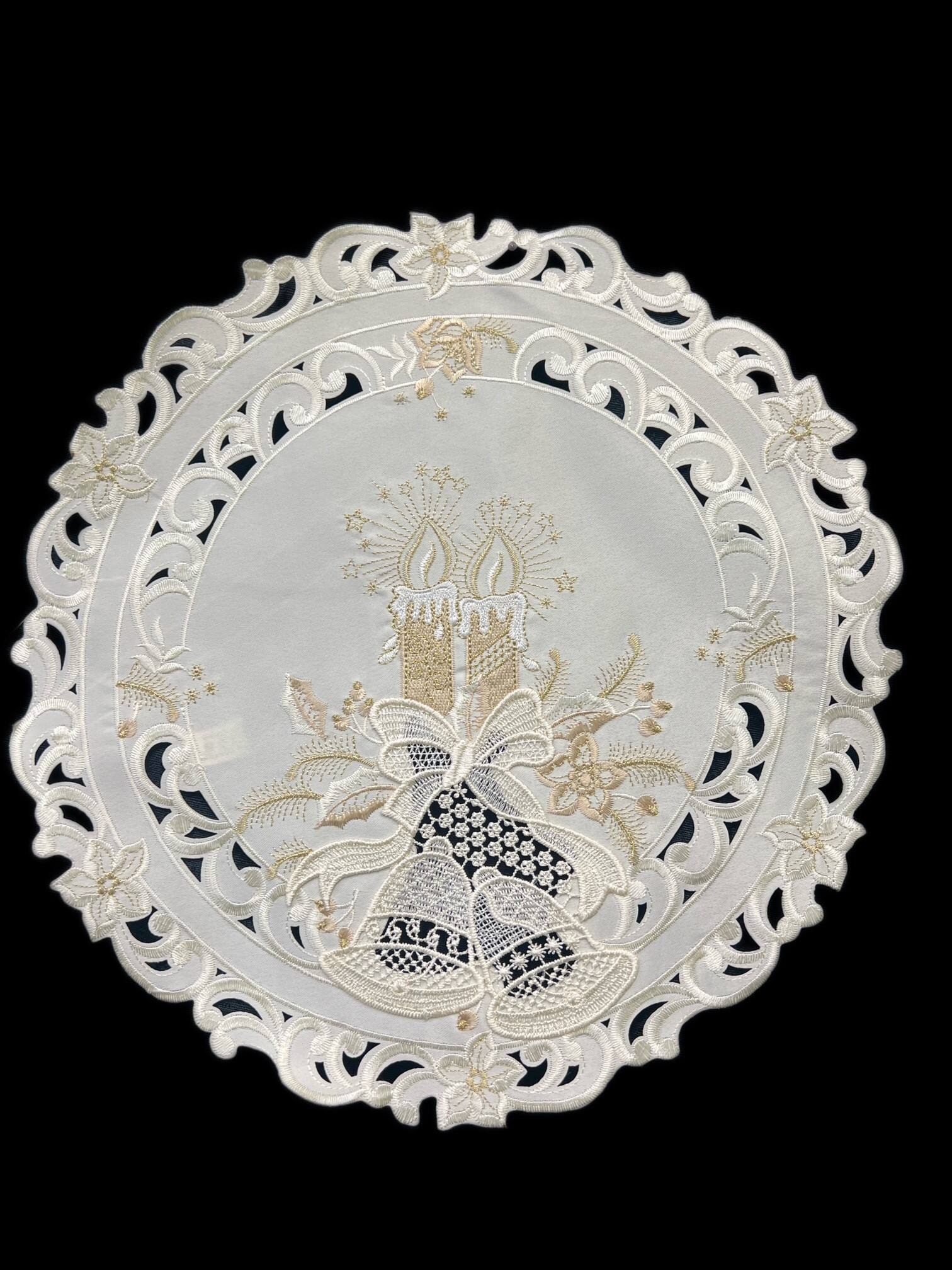 Front. Jiallo - Christmas Candle Beige Lace Embroidered Cutwork Round Placemat, 15-Inch diameter Table Linen - Beige.