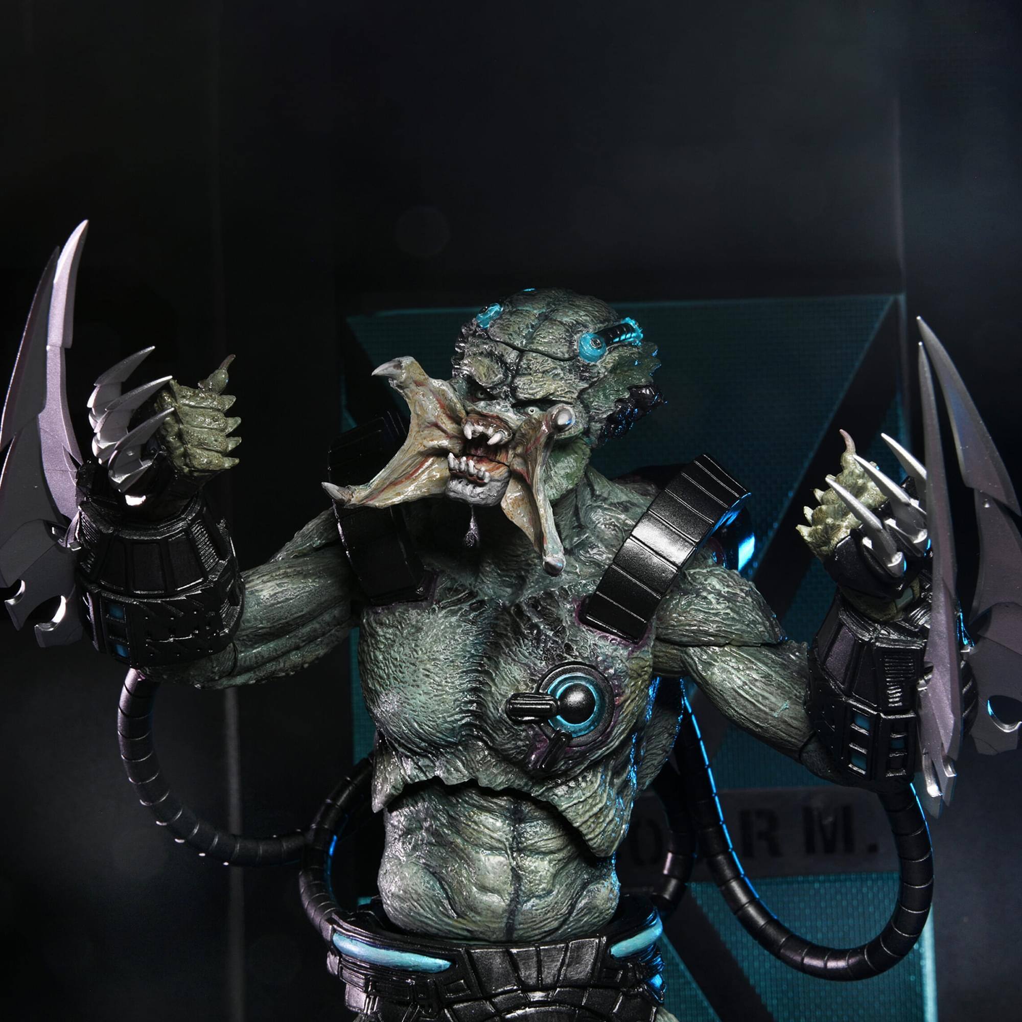 Alt View 4. NECA - Predator: Concrete Jungle Ultimate Stone Heart 7 Inch Scale Action Figure.