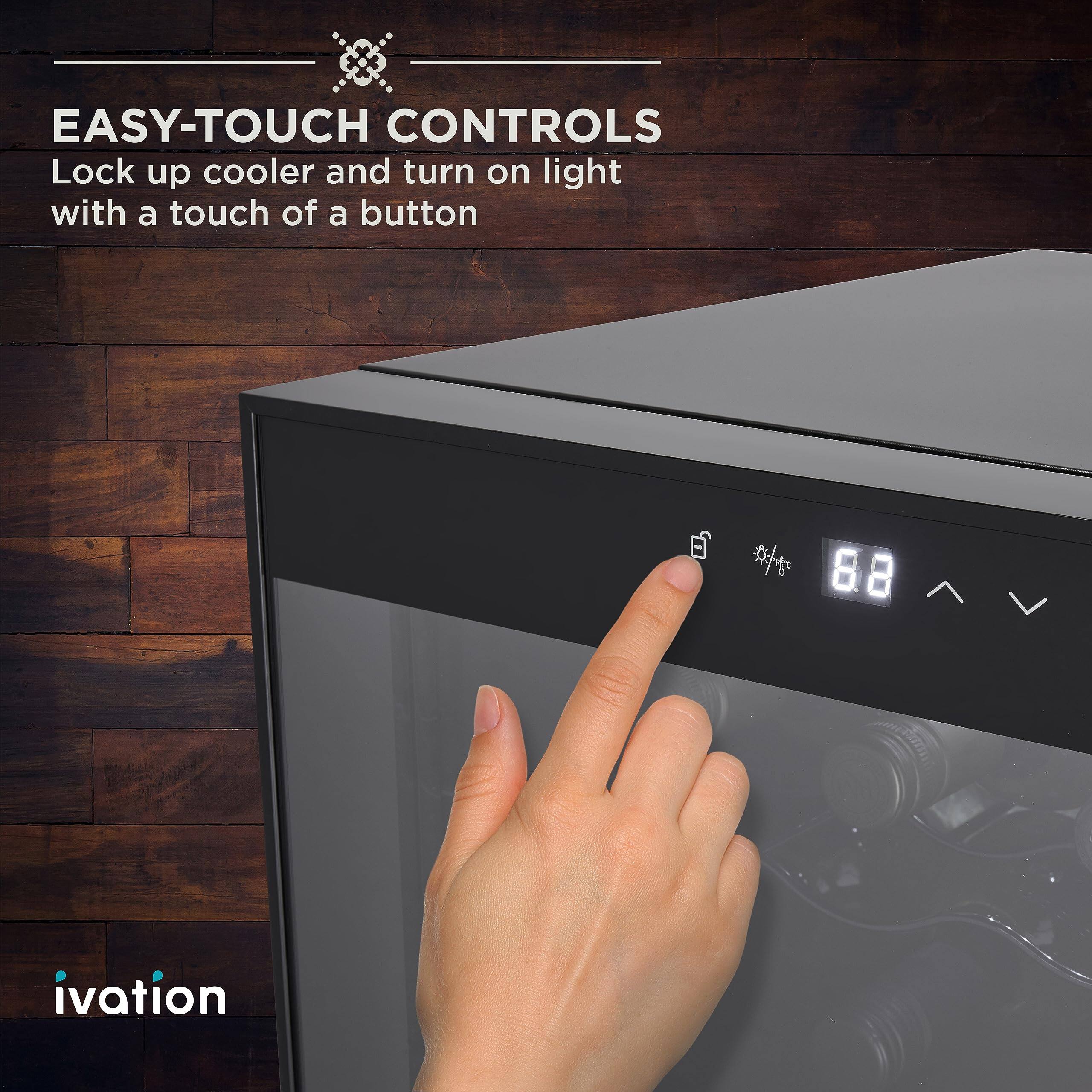 EASY-TOUCH CONTROLS  
Lock up cooler and turn on light with a touch of a button