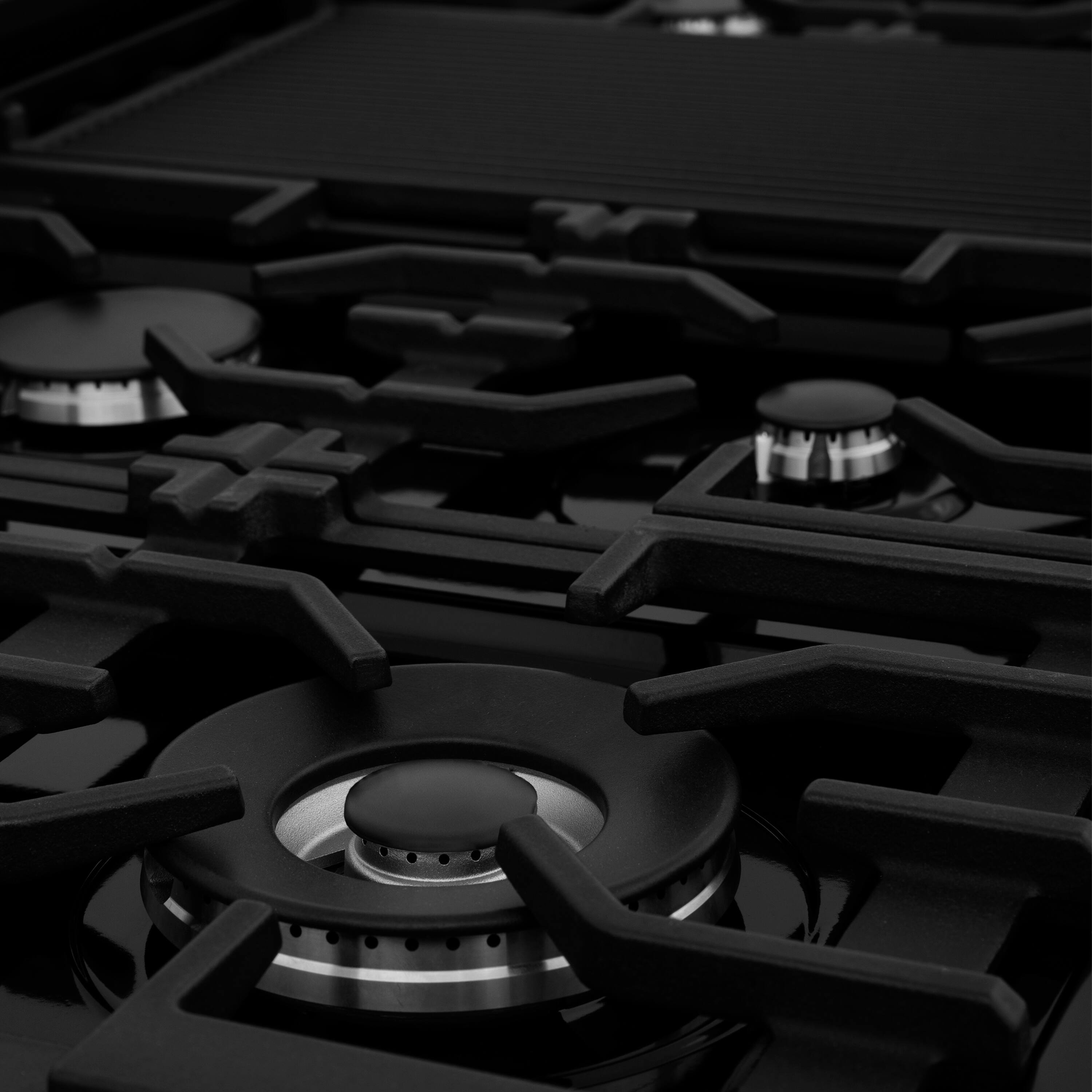 Alt View 2. ZLINE - ZLINE 48 in. Classic Gas Rangetop with 8 Burners and Porcelain Cooktop in Black Stainless Steel (RTB-48) - Black stainless steel.