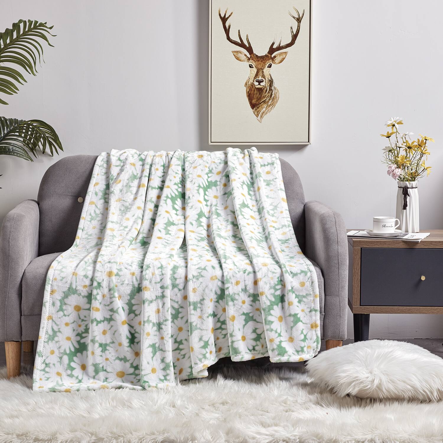 Angle. Plazatex - Plazatex 100% Polyester Delightful Daisies Floral Oversized Throw Blanket 60" x 70" White - White.