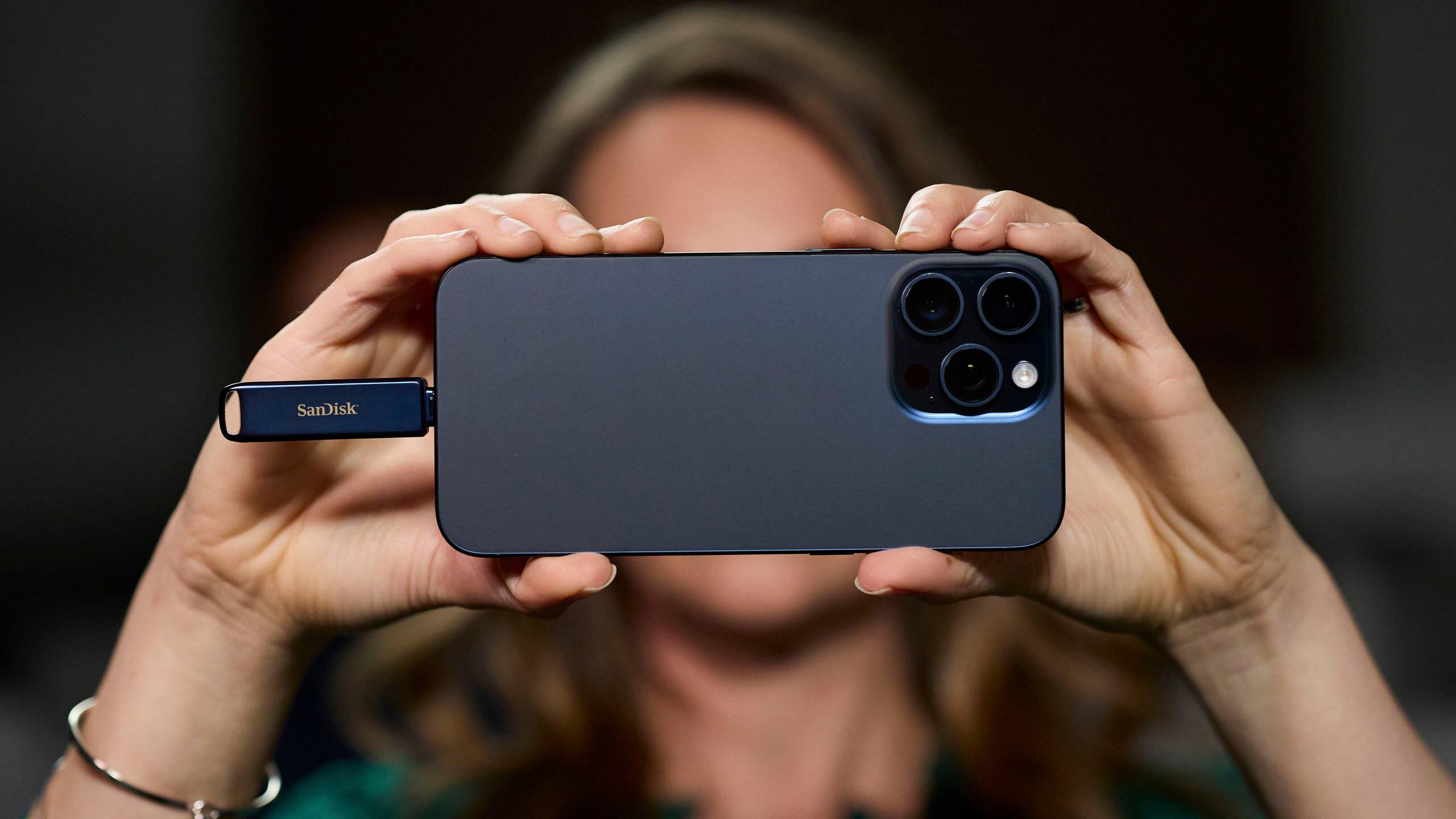 Alt View 18. SanDisk - 256GB USB Flash Drive for iPhone Lightning and USB Type-C Metallic Sky - blue.