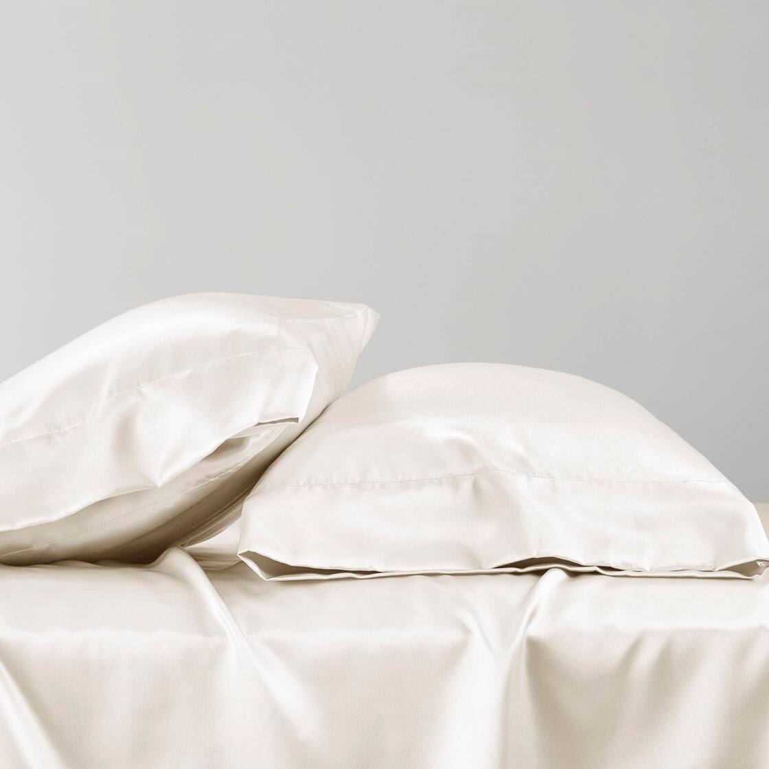 Alt View 3. Gracie Mills - Gracie Mills Coralie 6-Piece Wrinkle-free Satin Sheet Set - Ivory.