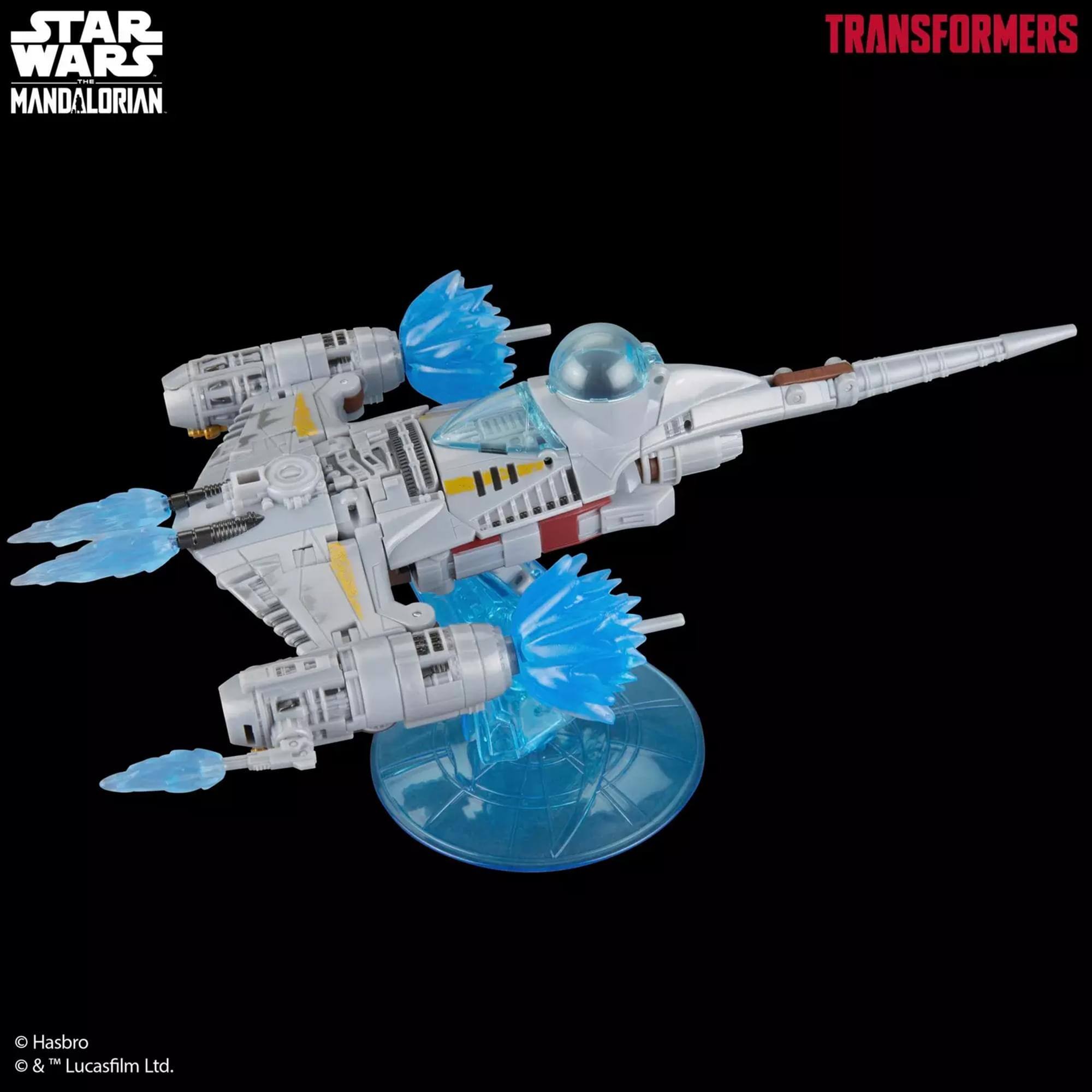STAR WARS THE MANDALORIAN TRANSFORMERS  
Hasbro  
© & ™ Lucasfilm Ltd.
