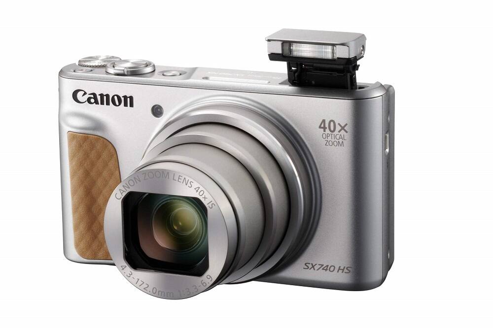 Canon 40x Optical Zoom Lens  
Canon 40x IS  
4.3-172.0mm 1:3.3-6.9  
SX740 HS