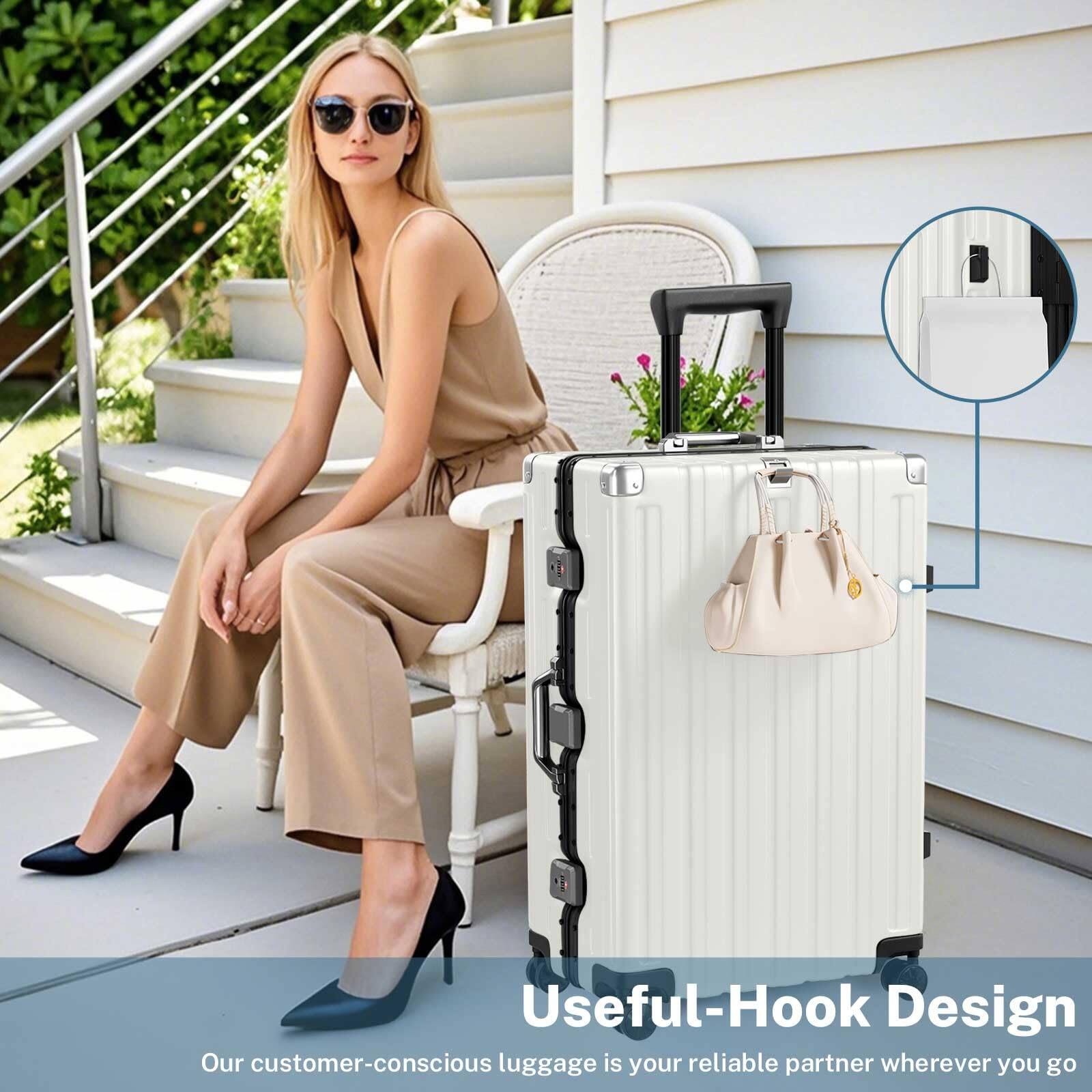 Useful-Hook Design  
Our customer-conscious luggage is your reliable partner wherever you go