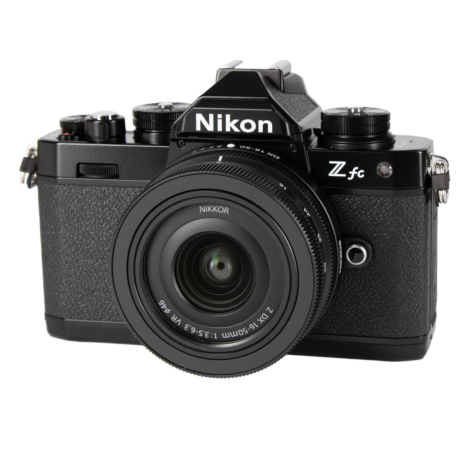 Nikon Z fc, 05-81X0 X - Zfc fc NIKKOR 46 Z VR DX 1:3.5-6.3 16-50mm