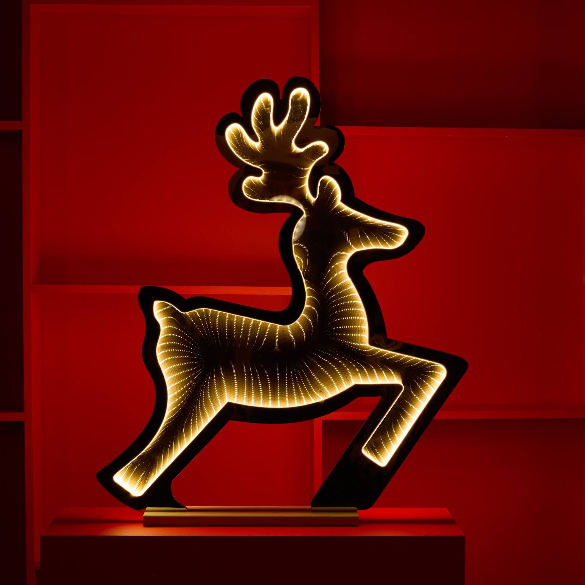 Angle. BreeBe - Deer Ekkolight 32.5"H - Purple.