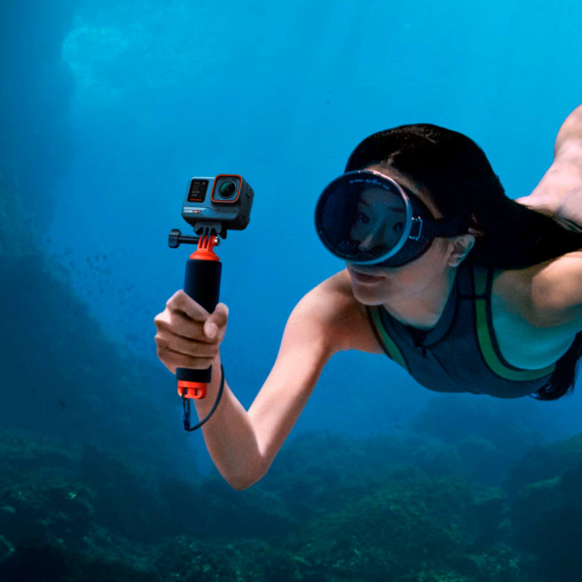 Alt View 13. Insta360 - 6.9" Floating Hand Grip Monopod - Black.