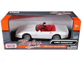 Motormax - 1986 Chevrolet Corvette C4 Convertible White with Red Interior "Timeless Legends" Series 1/24 - White And Red