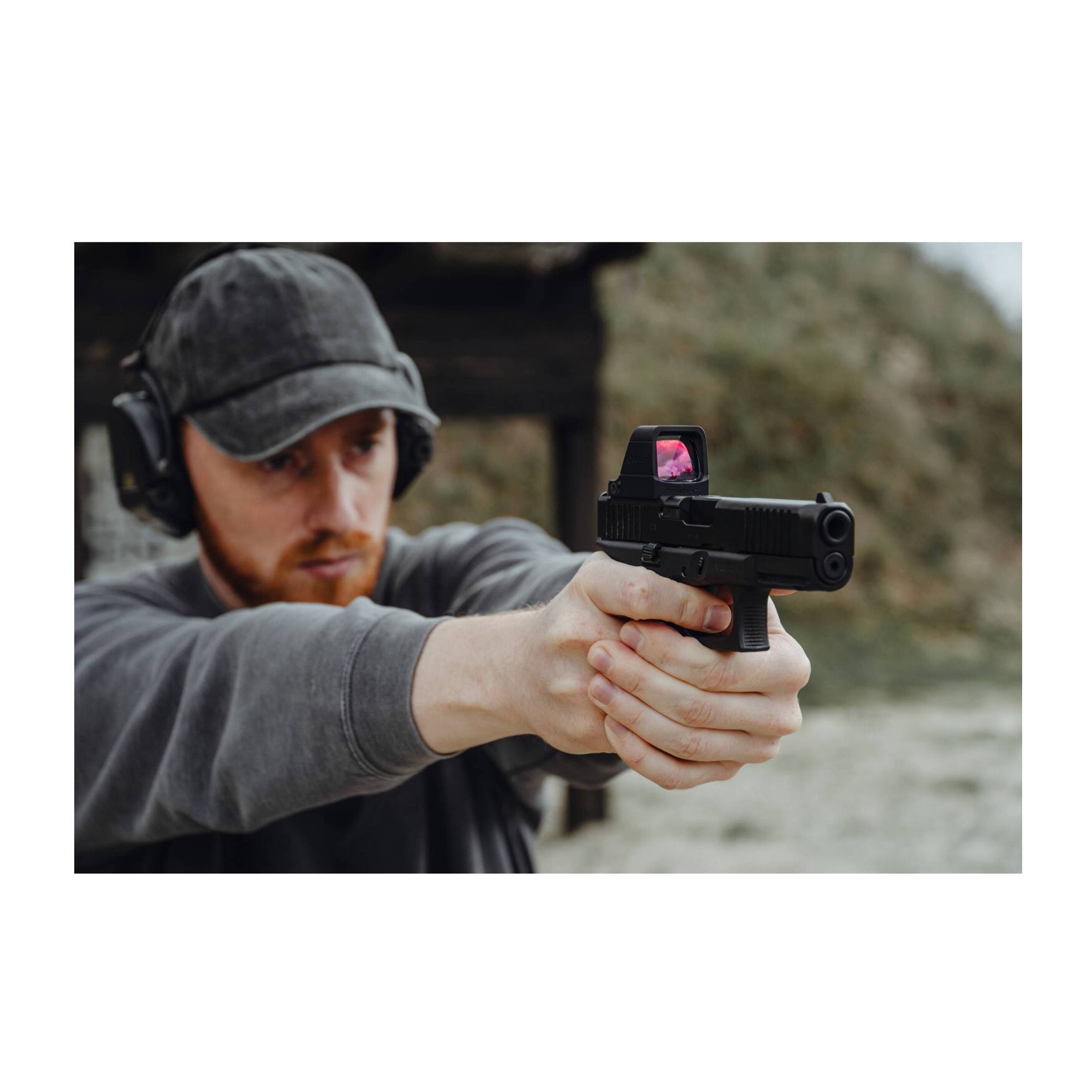 Angle. OLIGHT - OLIGHT Osight 3 MOA Rechargeable Red Dot Open Reflex Sight with Charging Cover.
