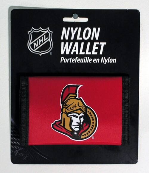 NYLON WALLET  
Portefeuille en Nylon
