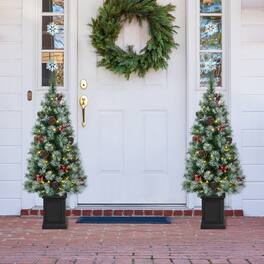 Glitzhome - Set of Two 4ft Pre-Lit Pine Artificial Christmas Porch Tree with 80 Warm White Lights, Pinecones and Red Berries - Green