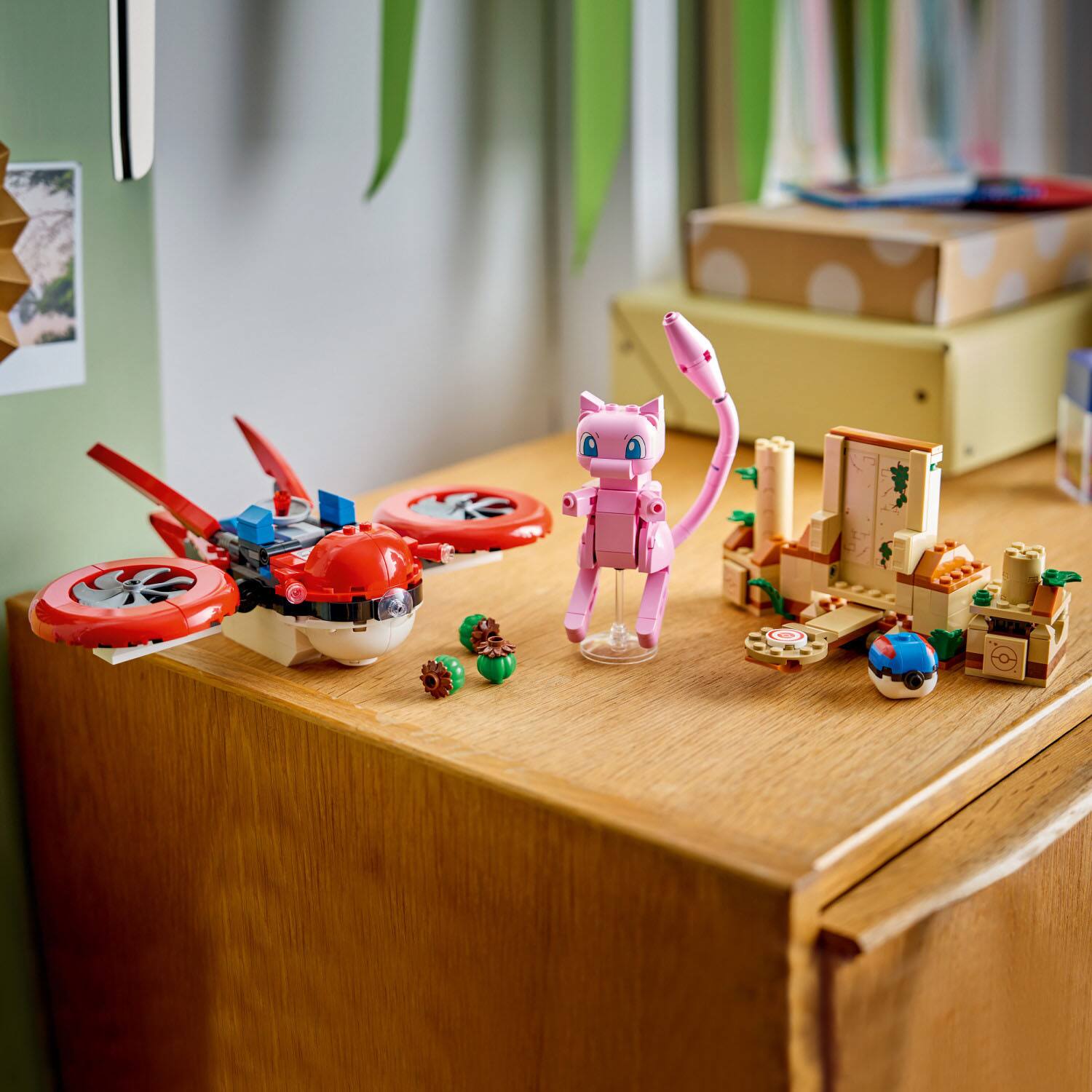 Alt View 13. LEGO - Pokémon SMART Play: Drone Search for Mythical Mew 72161.