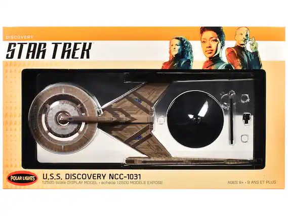 DISCOVERY
STAR TREK
U.S.S. DISCOVERY NCC-1031
1:2500 scale DISPLAY MODEL
échelle 1:2500 MODÈLE EXPOSÉ
POLAR LIGHTS
AGES 8+ • 8 ANS ET PLUS
NCC-1031