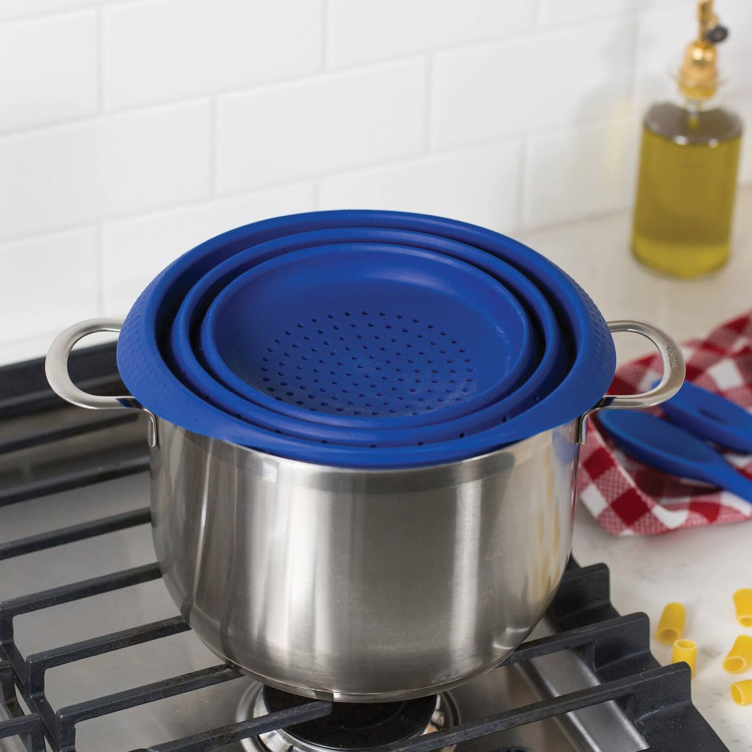 Back. Better Houseware - Better Houseware 732/b 4-qt. Collapsible Silicone Colander (blue) - blue.
