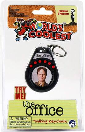 6+
Item #5180D
Includes:
1 Talking Keychain,
2 Replaceable Batteries
Features 6 Phrases!
WORLD'S COOLEST
TRY ME!
the office
the office
Talking Keychain
WARNING:
CHOKING HAZARD - Small parts.
Not for children under 3 years.
NOTE: Keep packaging for future reference