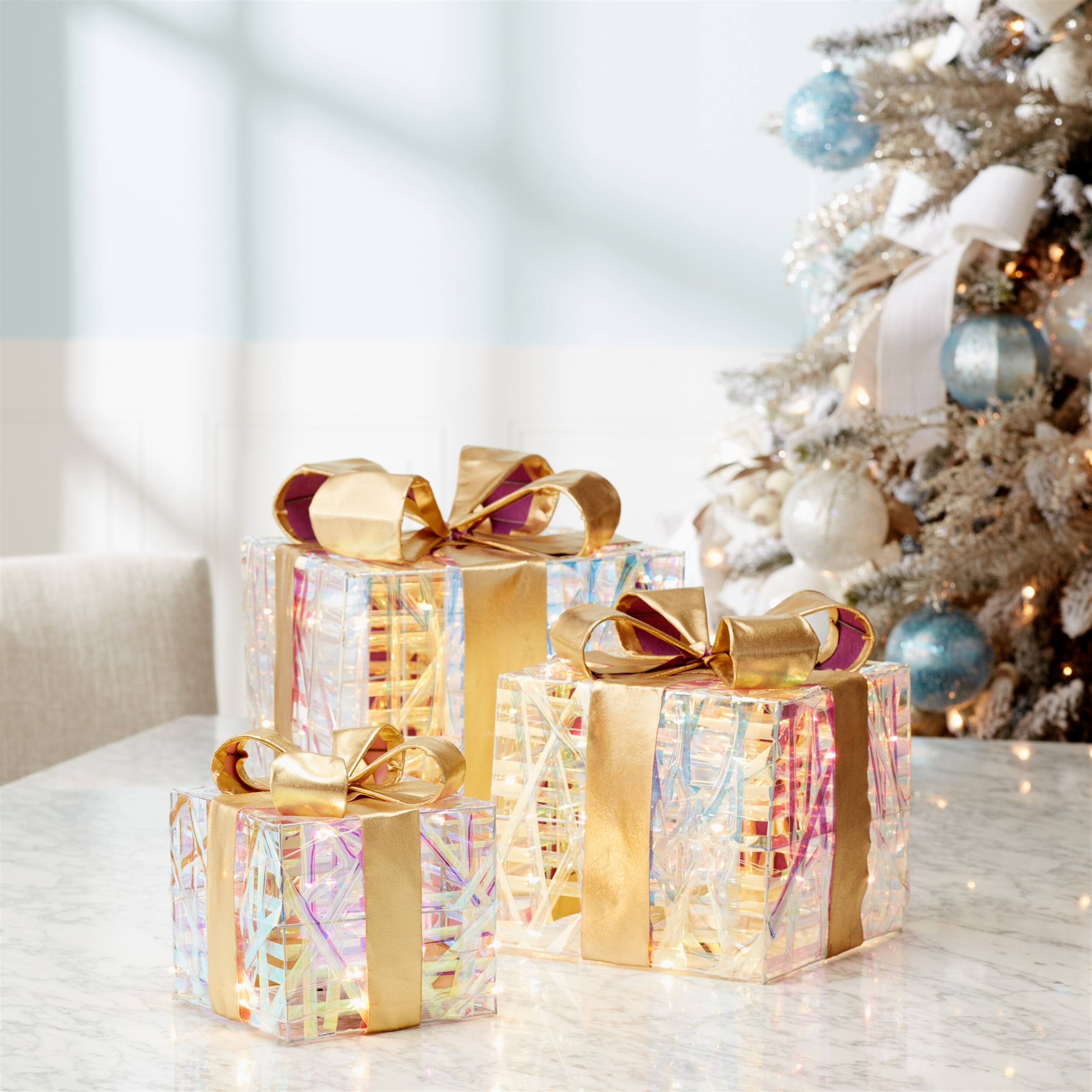 Alt View 2. BreeBe - LED Woven Packages with Bow (Set of 3) - Gold.
