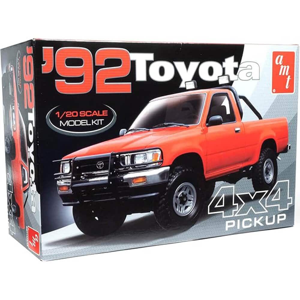 AMT - AMT1425 1992 Toyota 4x4 Pickup 1:20 Scale Model Kit - Black