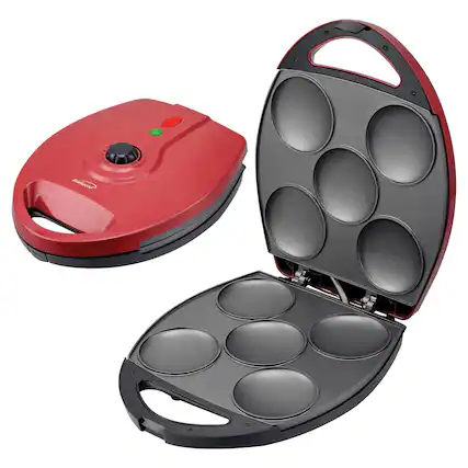 Front. Brentwood - 1200W 5-Piece Nonstick Arepa Maker - Red.