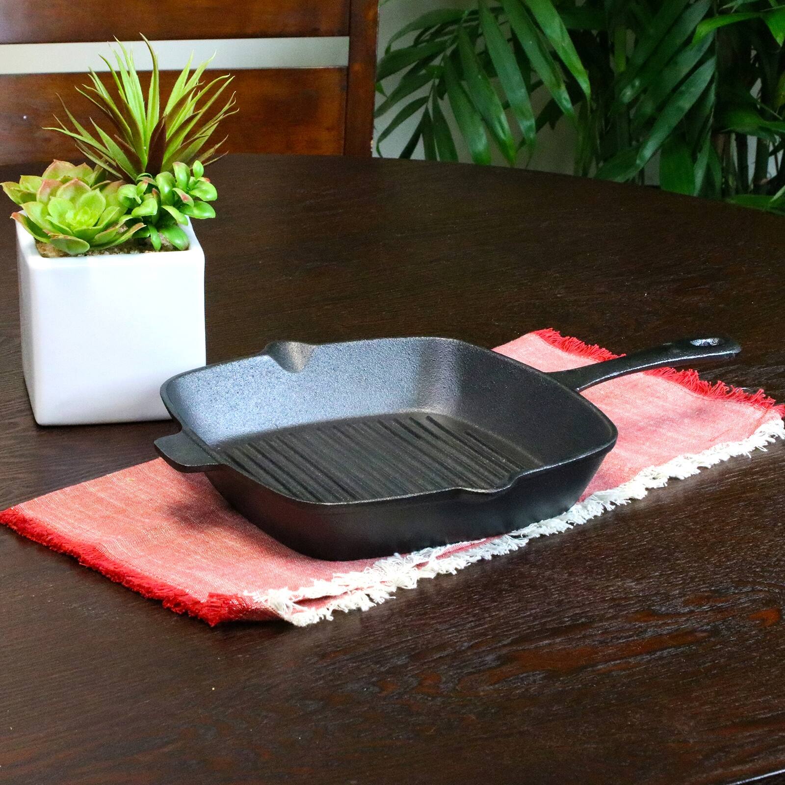 Alt View 2. Gibson - General Store Addlestone 10 inch Square Preseasoned Cast Iron Grill Pan - Black.