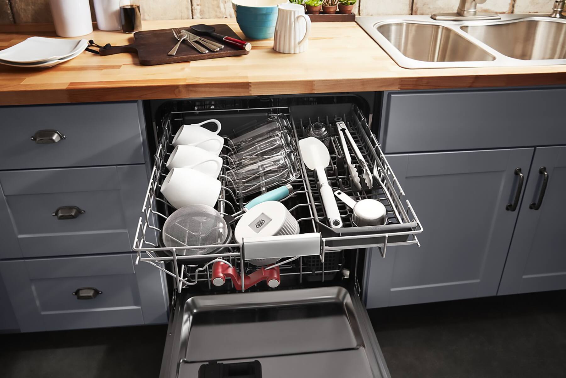 Alt View 31. KitchenAid - KitchenAid - 360 Max Jets Third Rack Dishwasher with Stainless Steel Third Rack Wash Jets, 44 dBA - Stainless Steel with PrintShieldâ„¢ Finish.