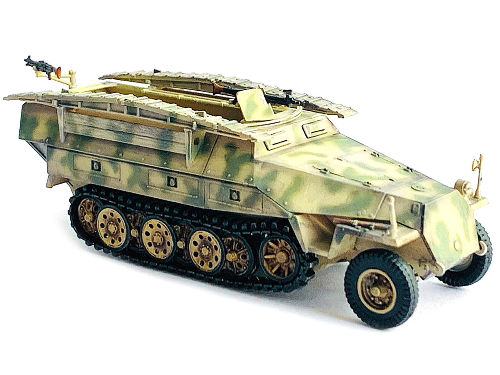 Back. Dragon Models - German Sd.Kfz. 251/7 Ausf.D Pionierpanzerwagen Armored Vehicle NEO Dragon Armor Series 1/72 Plastic Model - Multi.