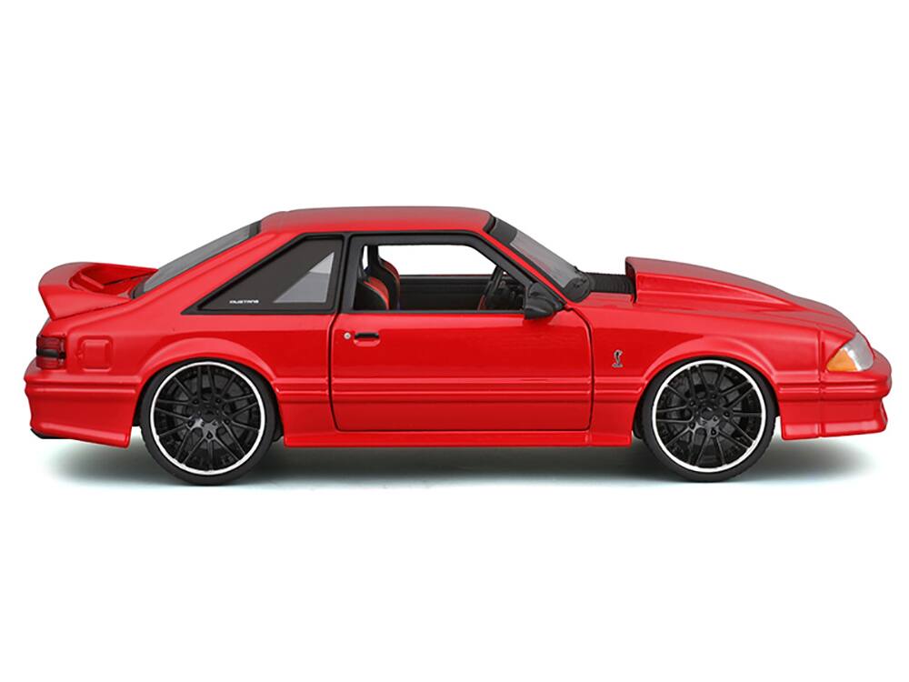 Alt View 2. Maisto - 1993 Ford Mustang SVT Cobra Red "Classic Muscle" "Maisto Design" Series 1/24 Diecast Model Car by Maisto.