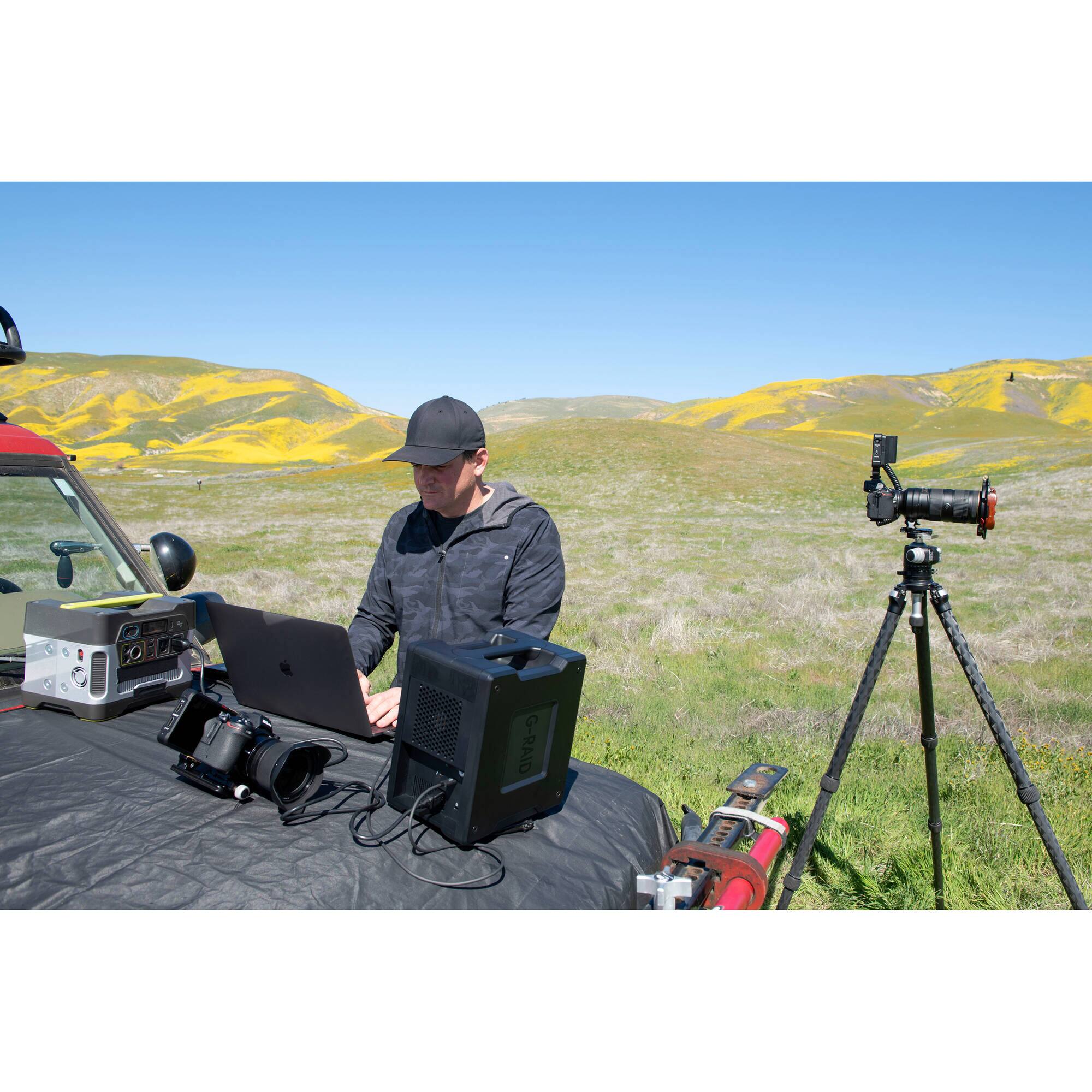 Back. SanDisk Professional - SanDisk Professional G-RAID Shuttle 4 80TB 4-Bay Thunderbolt 3 RAID Array (4 x 20TB).