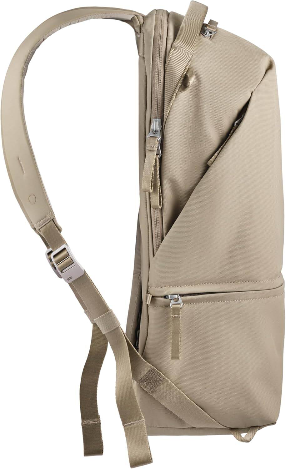 Angle. Urth - Urth Arkose 20L Backpack + Camera Insert (Sand).