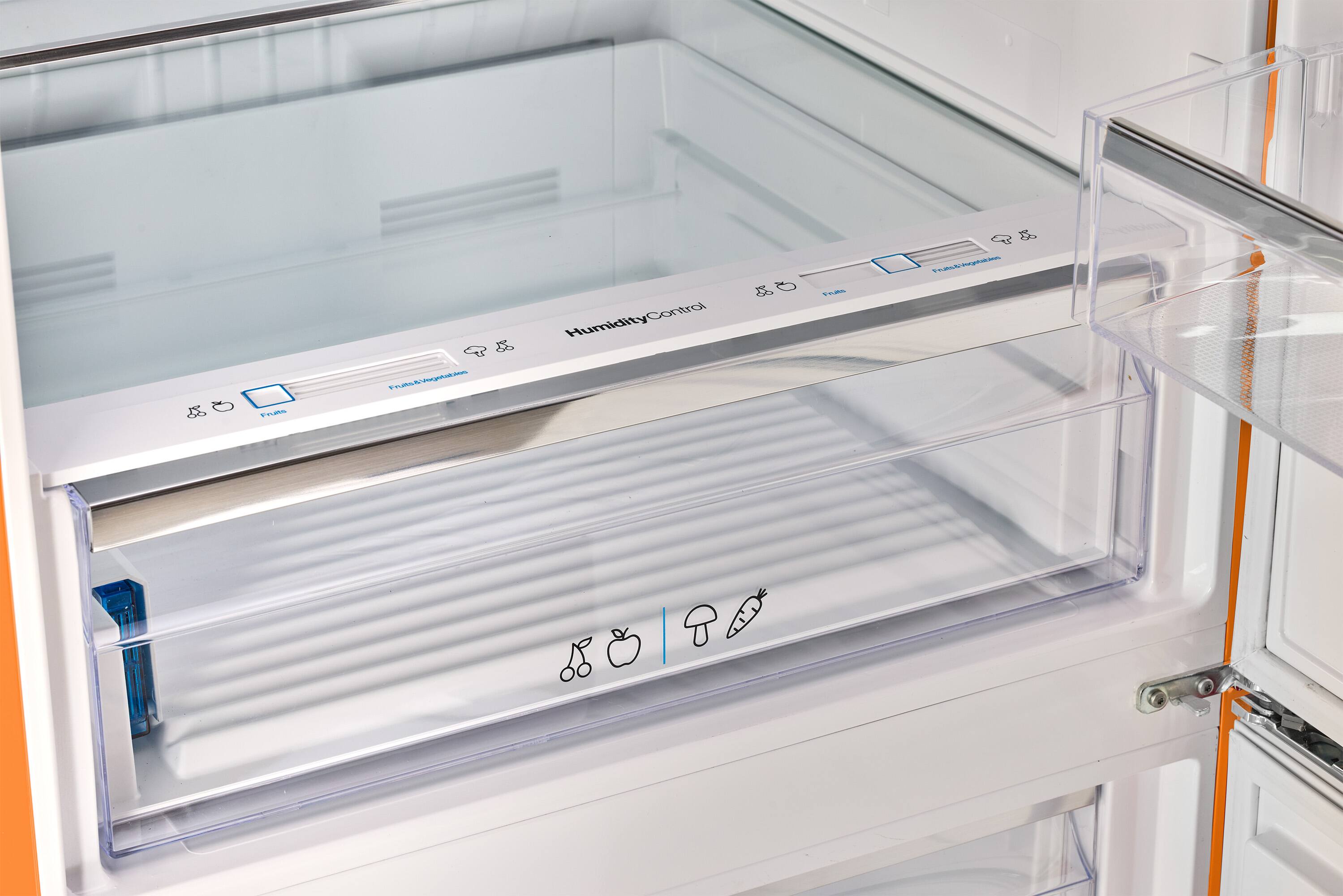 The text on the image reads "2 D Humidity Control Control 2 TGE". This text is likely referring to the humidity control feature of the refrigerator, which helps maintain a consistent humidity level inside the appliance. The "2 TGE" could be a reference to the temperature range or a specific temperature setting for the humidity control feature.