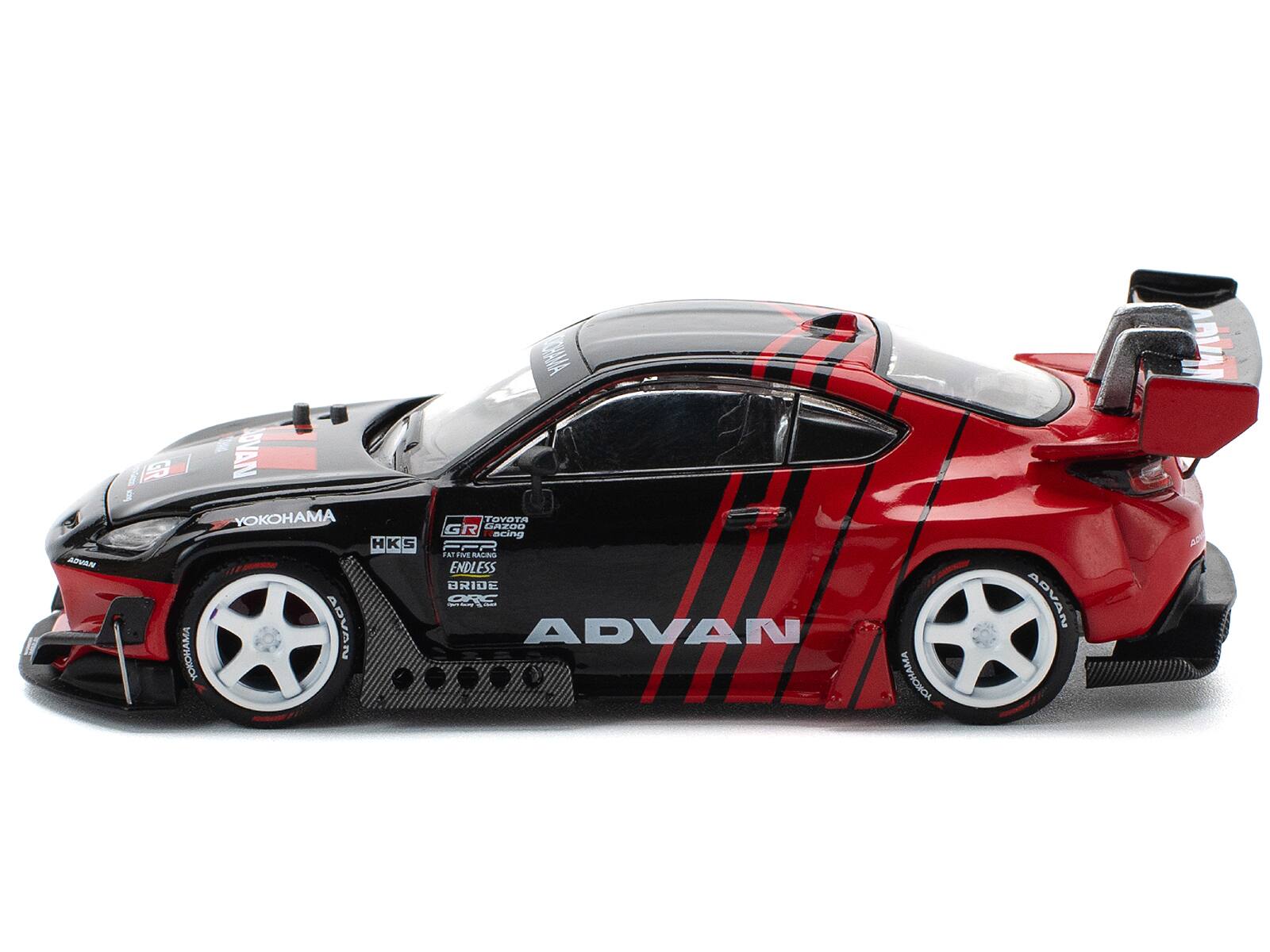 ADVAN CAMA GR AVAN 9  
YOKOHAMA TRVOTA CARA GR  
acacing H HKS K 5 AN  
Al TNE Ai ENDLESS BRIDE  
YOKOHAMA ADVAN  
YOKOHAMA ADVAN