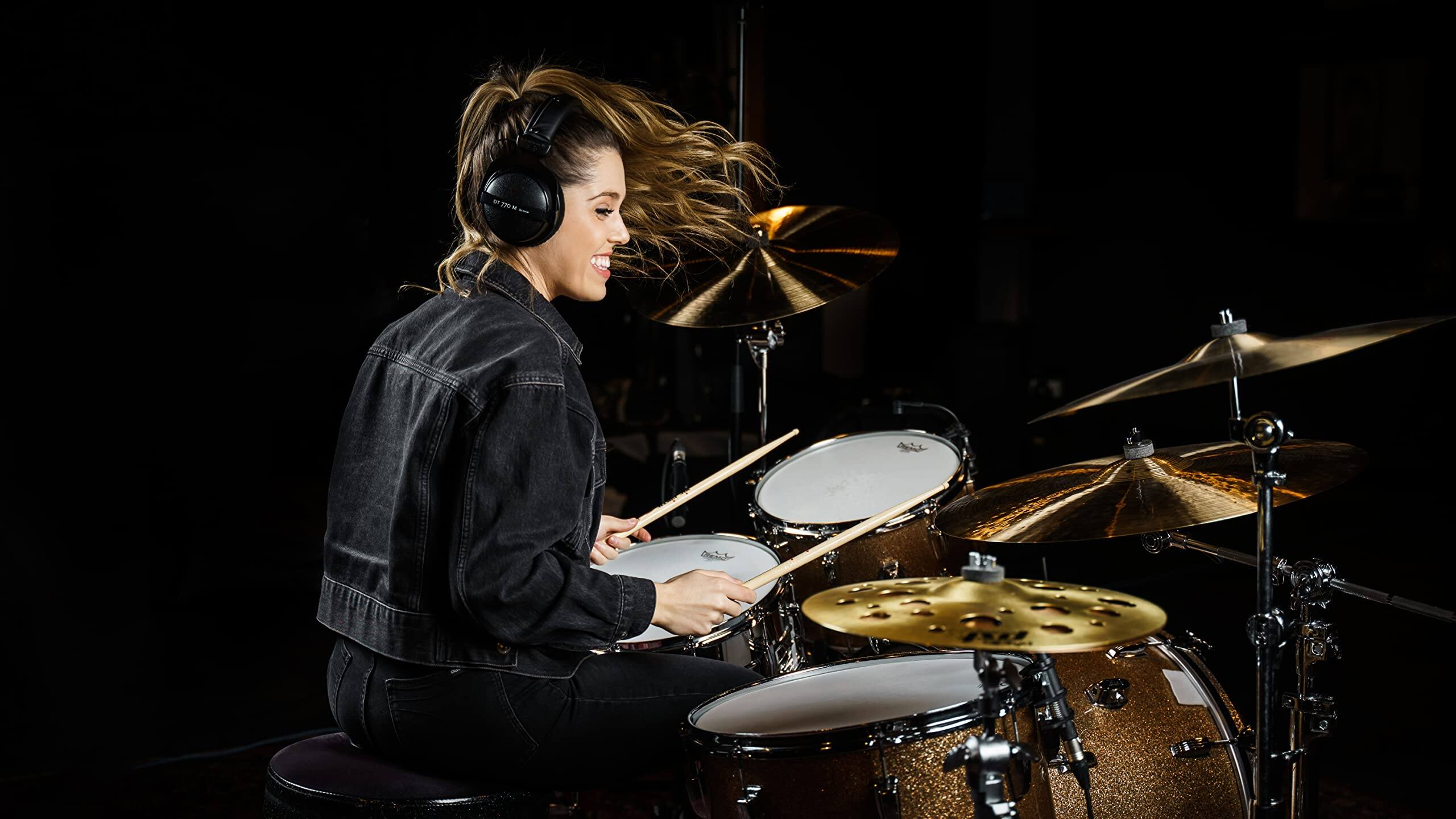 Back. Beyerdynamic - Beyerdynamic DT 770M Headphones (80 Ohm) - Grey.